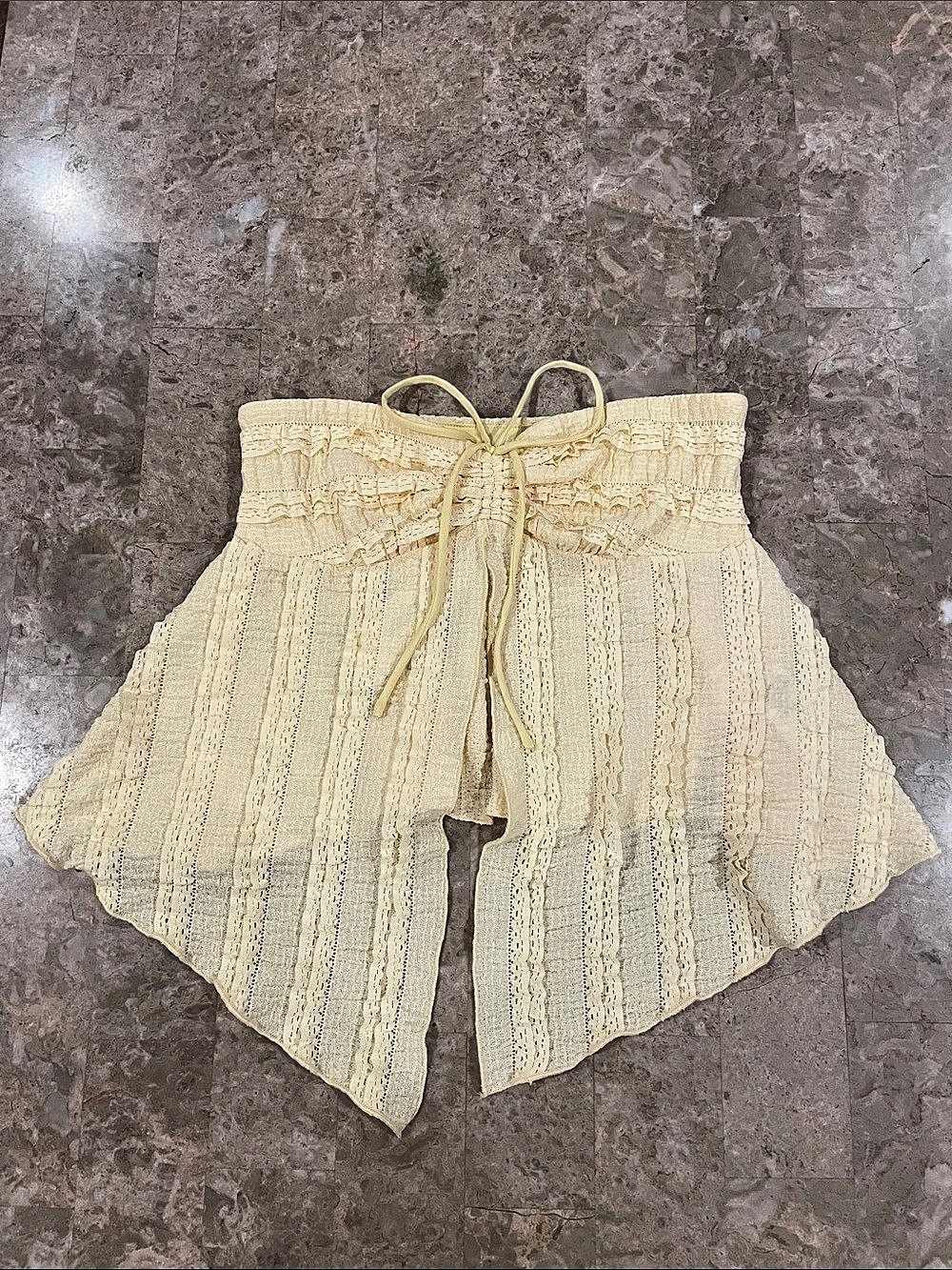 Fairycore Urban Outfitters Striped Lace cropped top in Butter yellow Small NWT